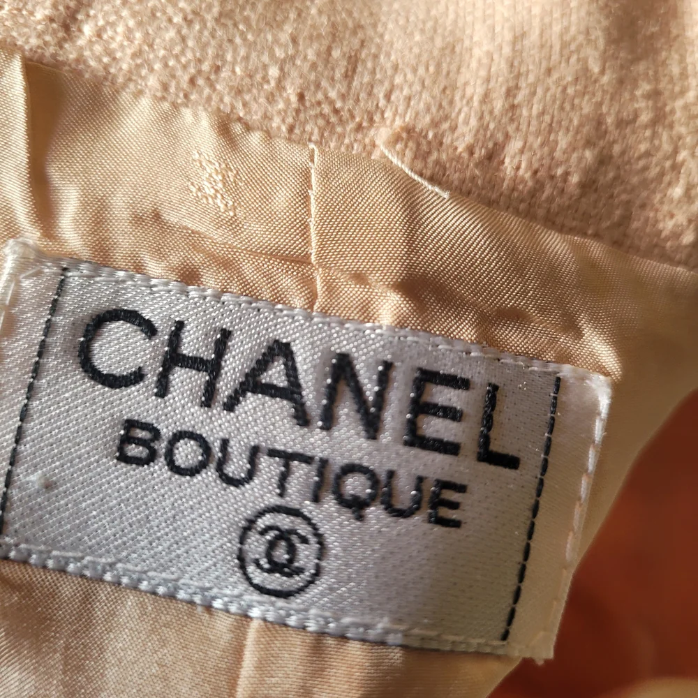 CHANEL Beige Pencil Skirt